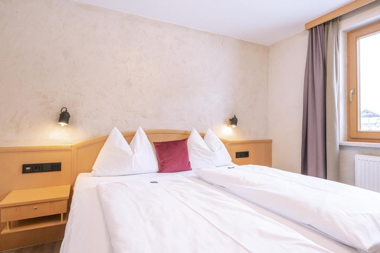 Hotel Acherl 아첸키르흐 외부 사진