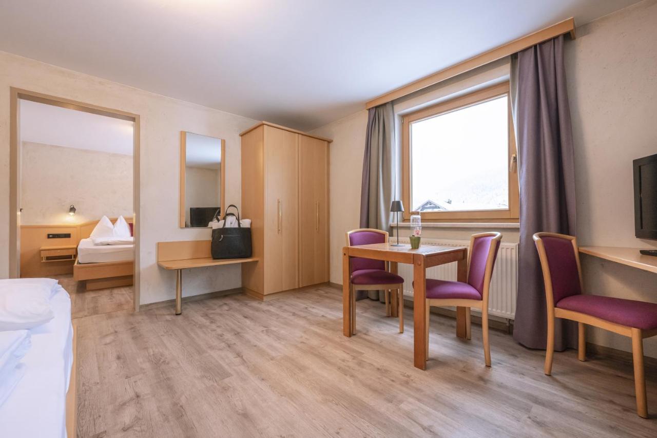 Hotel Acherl 아첸키르흐 외부 사진